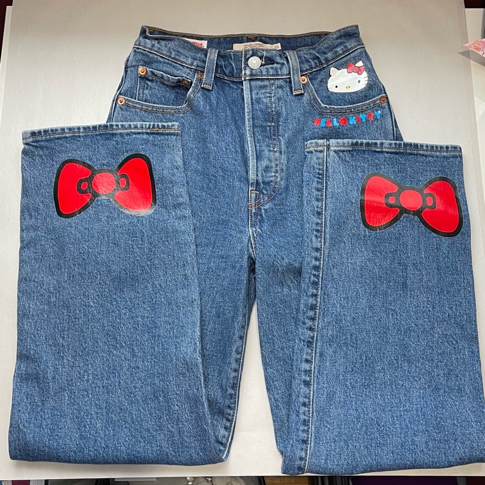 Levi's x Hello Kitty Ribcage Straight Joli Thorax Droit Limited Edition Jeans